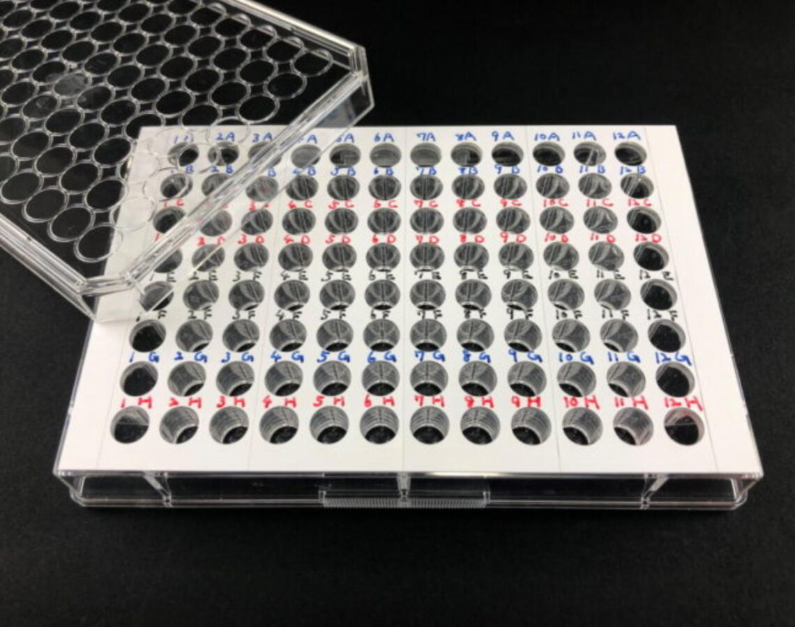 microplate note seal